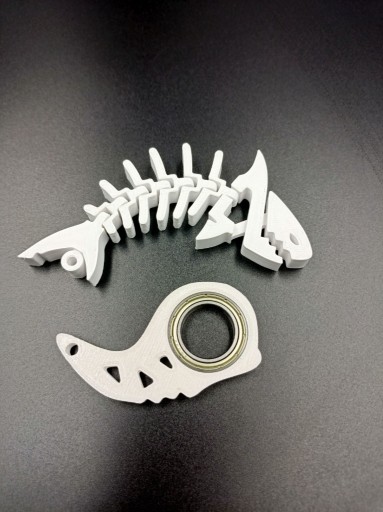 Zdjęcie oferty: Keyrambit rekinek spinner druk 3D biały