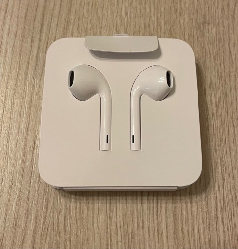 Zdjęcie oferty: Nowe Oryginalne słuchawki EarPods Iphone lightning