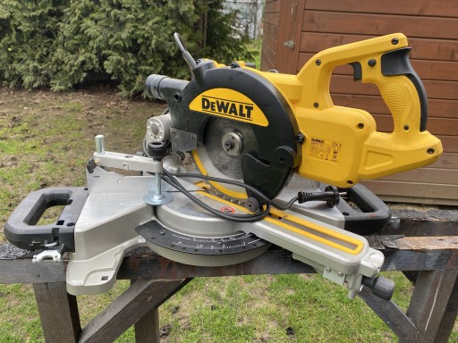 Zdjęcie oferty: Piła Ukośnica DeWalt DWS 773-qs