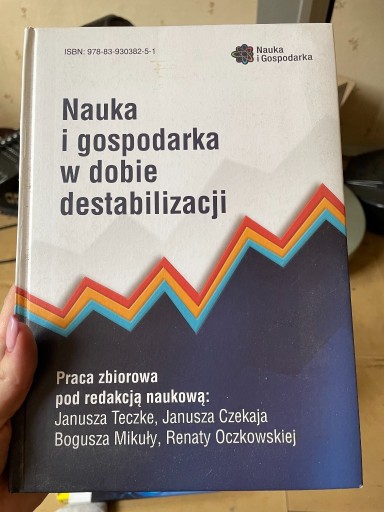 Zdjęcie oferty: Nauka i gospodarka w dobie destabilizacji