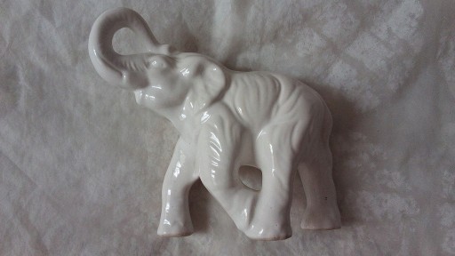 Zdjęcie oferty: słoń porcelanowy 15cm figurka 