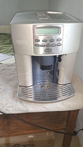 Zdjęcie oferty: Expres do kawy delonghi