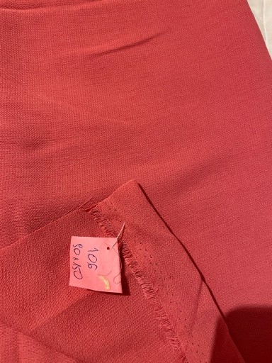 Zdjęcie oferty: t106 tkanina czerwona malinowa 90 na 150 cm