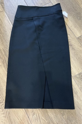 Zdjęcie oferty: Długa czarna spódniczka wycięcie roz XS Zara nowa
