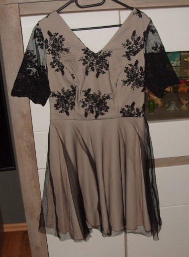 Zdjęcie oferty: Wieczorowa NOWA suknie FORTI koronka r.40