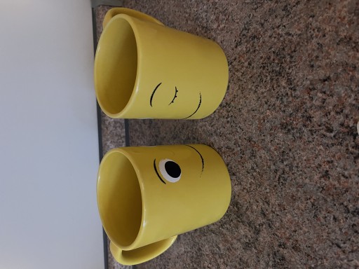 Zdjęcie oferty: 2 nowe kubki żółte Lipton
