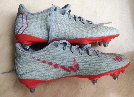 Zdjęcie oferty: korki Nike Mercurial roz.33