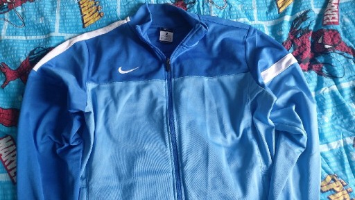 Zdjęcie oferty: Bluza chłopieca firmy NIKE  rozm. 158-170 