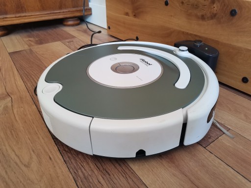 Zdjęcie oferty: Robot sprzątający iRobot Roomba 521, sprawny