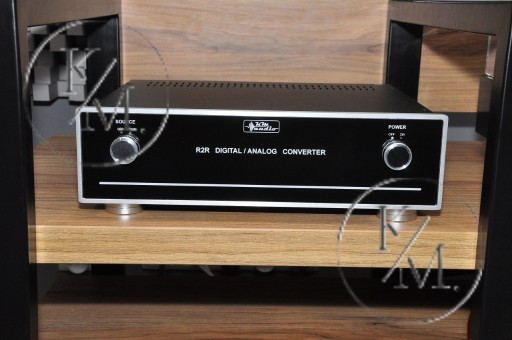 Zdjęcie oferty: Sprzedam DAC KMAudio R2R AD1865 18 bit Premium