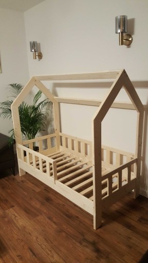 Zdjęcie oferty: Łóżko dziecięce domek styl skandynawski drewniane