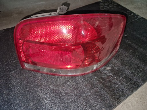 Zdjęcie oferty: Lampa prawa tył Audi A3 8P 8P0945096A027S