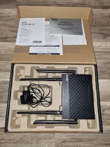 Zdjęcie oferty: Access Point, Router Asus RT-AC1200 V2