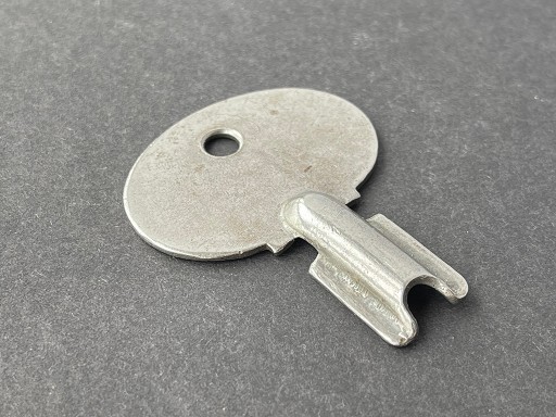 Zdjęcie oferty: stary kluczyk do windy z PRL