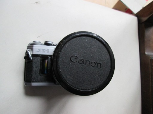 Zdjęcie oferty: CANON AE1 Z OBIEKTYWEM CANON  35-70 / 4