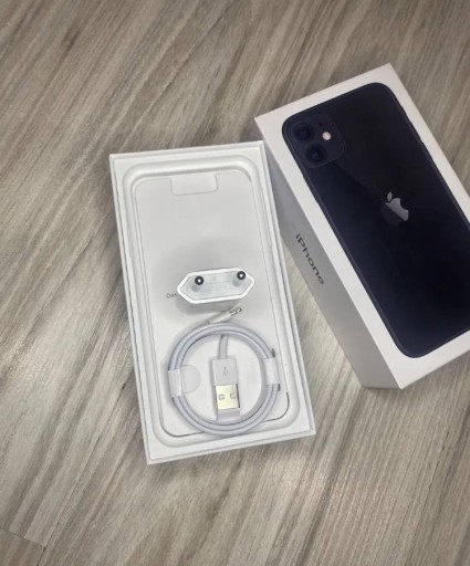 Zdjęcie oferty: Ładowarka (kabel + adapter) Apple 