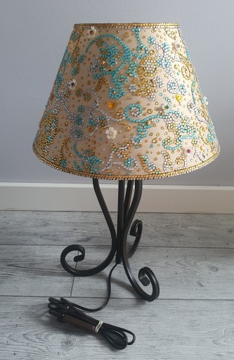 Zdjęcie oferty: Lampka nocna zdobiona diamencikami