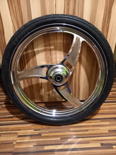 Zdjęcie oferty: Koło felga 21x2.15 przód Harley Custom