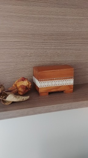 Zdjęcie oferty: Pudełko na obrączki biżuterię Kuferek Rustykalne
