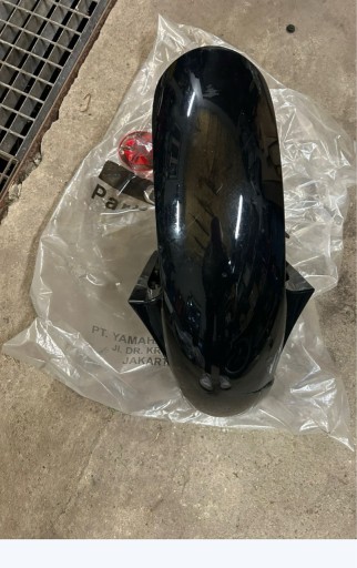 Zdjęcie oferty: Błotnik przód Yamaha r3 2019 +