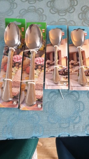 Zdjęcie oferty: Łyżki i łyżeczki 24 szt. do zupy i deserów i lodów