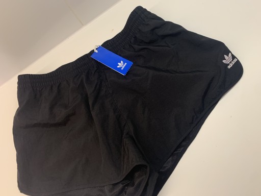 Zdjęcie oferty: Spodenki Adidas oryginals l/m