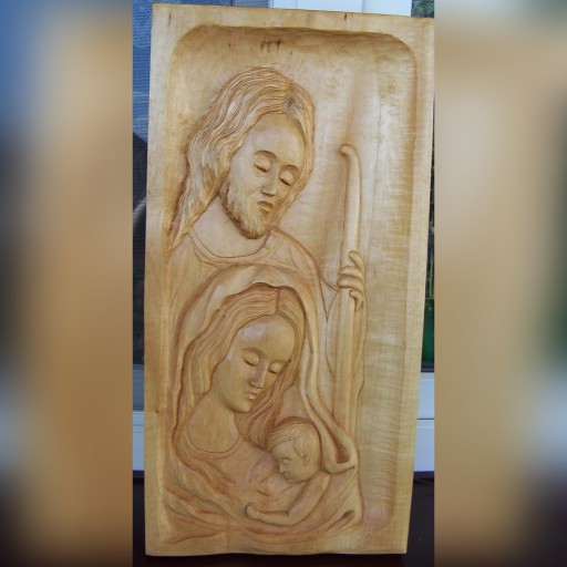 Zdjęcie oferty: Św.rodzina- płaskorzeźba z drewna ręcznie wykonana
