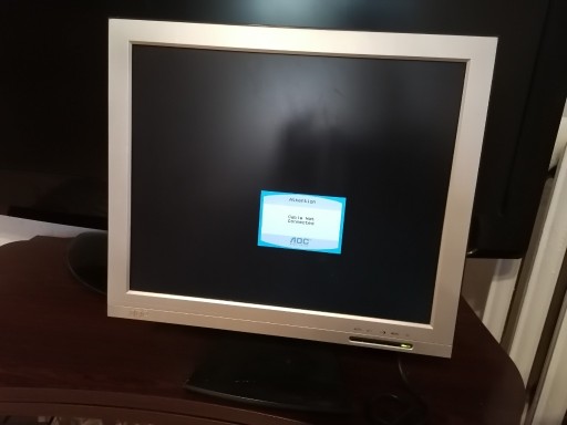Zdjęcie oferty: Monitor komputerowy AOC 17" 17cali z okablowanie 100% sprawny.