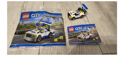 Zdjęcie oferty: Zestaw klocków LEGO CITY 30352 Samochód policyjny
