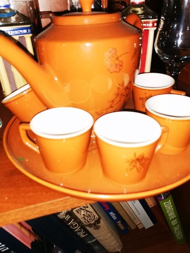 Zdjęcie oferty: Zestaw kawowy z mini filizankami
