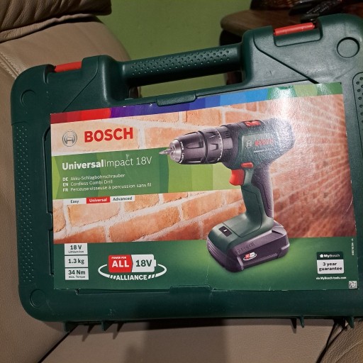 Zdjęcie oferty: Wiertarka bosch universal impact