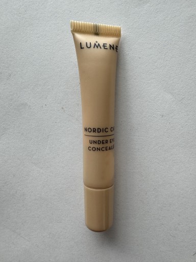 Zdjęcie oferty: Lumene Nordic Chic Under Eye Concealer korektor 