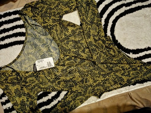 Zdjęcie oferty: H&M  body bluzka print wężowy Wycięcie na plecach