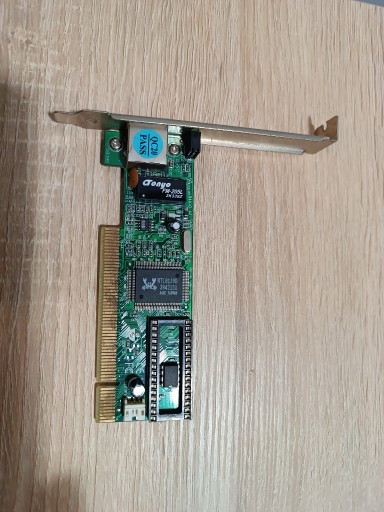 Zdjęcie oferty: Karta sieciowa LAN PCI RTL8139D 