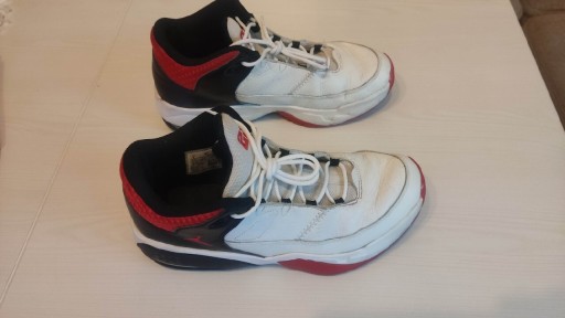 Zdjęcie oferty: Nike Jordan Max Aura 3 rozm. 42,5