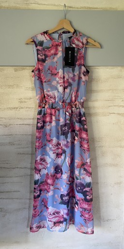Zdjęcie oferty: Nowa sukienka w kwiaty Mohito (XS/S)