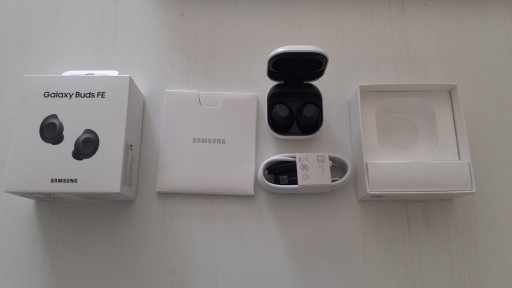 Zdjęcie oferty: Słuchawki SAMSUNG GALAXY BUDS FE Graphite 