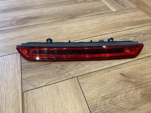 Zdjęcie oferty: Peugeot 3008 II lampa bagażnika z 2018 roku