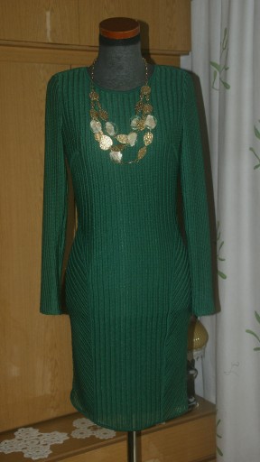 Zdjęcie oferty: REISS Śliczna taliowana sukienka piękna zieleń__32
