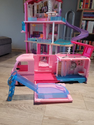 Zdjęcie oferty: domek Barbie Dreamhouse plus kamper