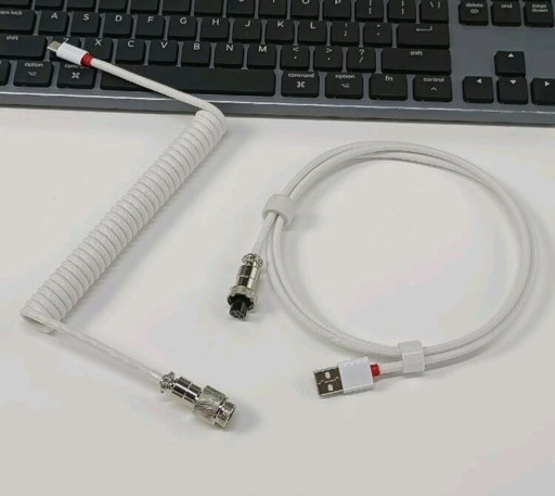 Zdjęcie oferty: Łącznik do Klawiatury z Kablem USB Typu-C