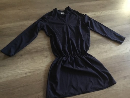 Zdjęcie oferty: Granatowa sukienka r. 42
