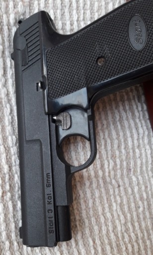 Zdjęcie oferty: Zabytkowy pistolet hukowy - straszak START 3 - 6mm / wiatrówka?