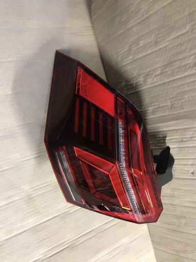 Zdjęcie oferty: VW TlGUAN Lampa Tylna Lewa 5NA945207.J.01,,S