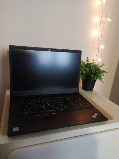 Zdjęcie oferty: Laptop Lenovo ThinkPad E580 15,6 " Intel Core i5 1