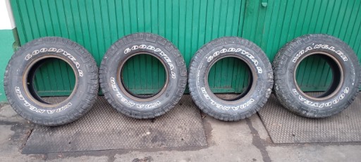 Zdjęcie oferty: Opony Goodyear Wrangler MT/R 265/75R16 komplet 4 szt.