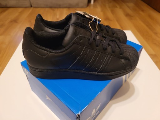 Zdjęcie oferty: Adidas superstar 36 2/3 nowe