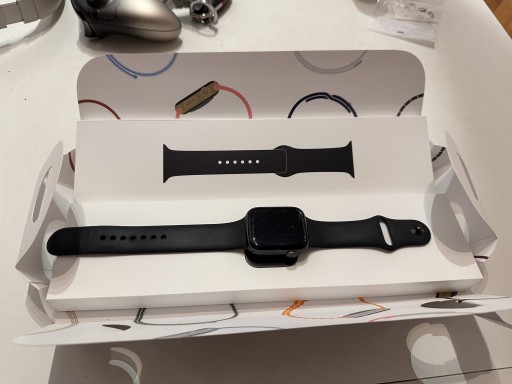 Zdjęcie oferty: Apple Watch 6 44mm space grey aluminium case