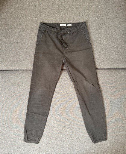 Zdjęcie oferty: MODNE I WYGODNE | HOUSE JOGGERY CZARNE M | NA CO DZIEŃ I NA MIASTO