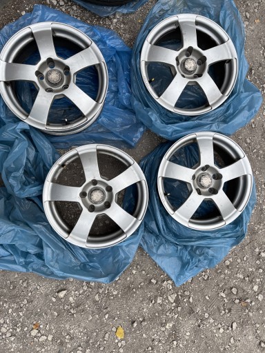 Zdjęcie oferty: Felgi aluminiowe 16 SMC 5x114,3